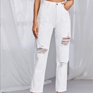 White boyfriend jean